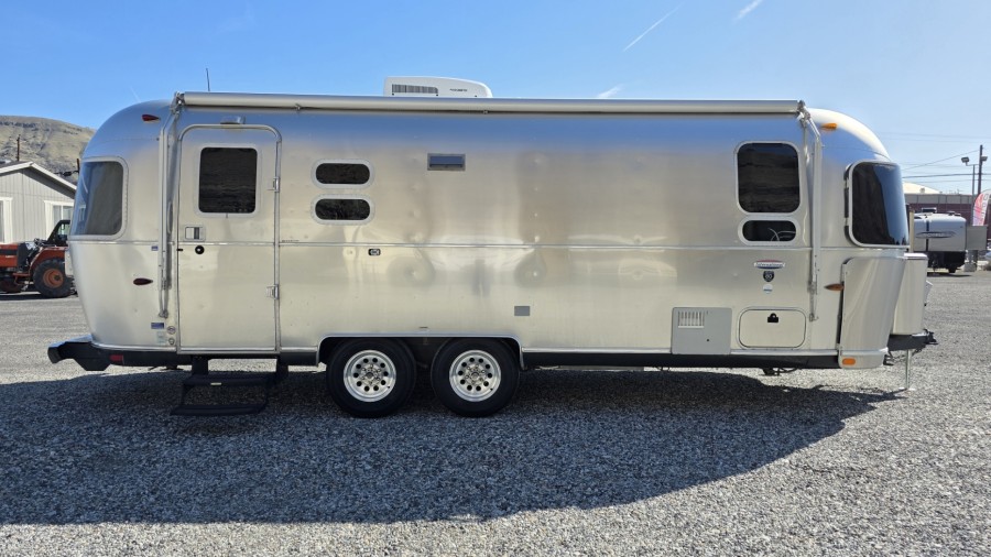 2011 Thor Airstream SERENITY 25FB 3