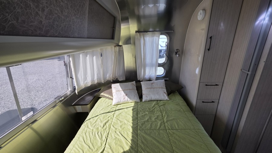 2011 Thor Airstream SERENITY 25FB 11