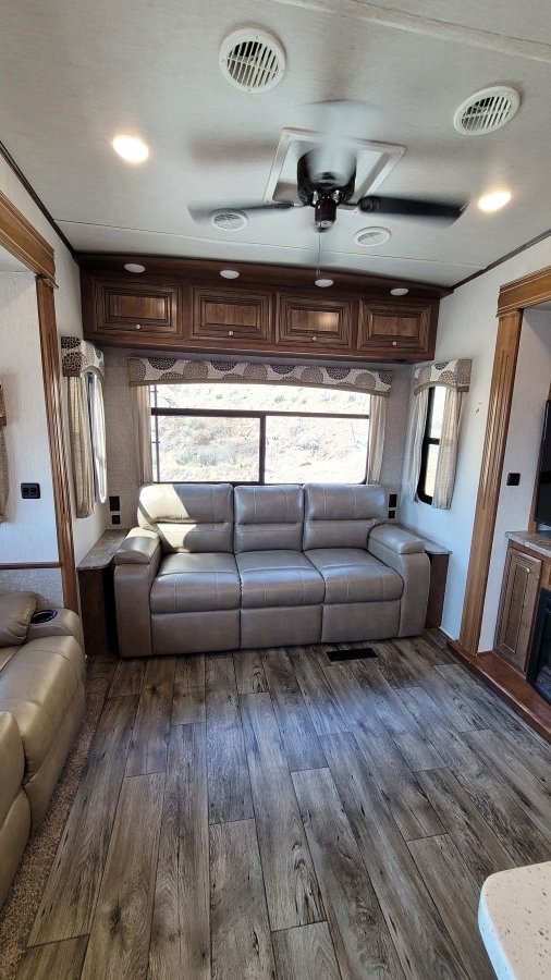 2019 Heartland Bighorn 32RS 6