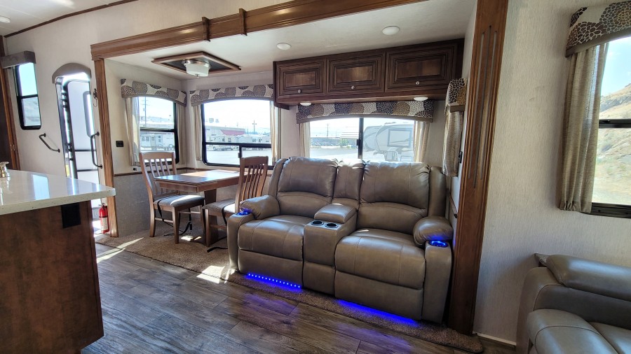 2019 Heartland Bighorn 32RS 5