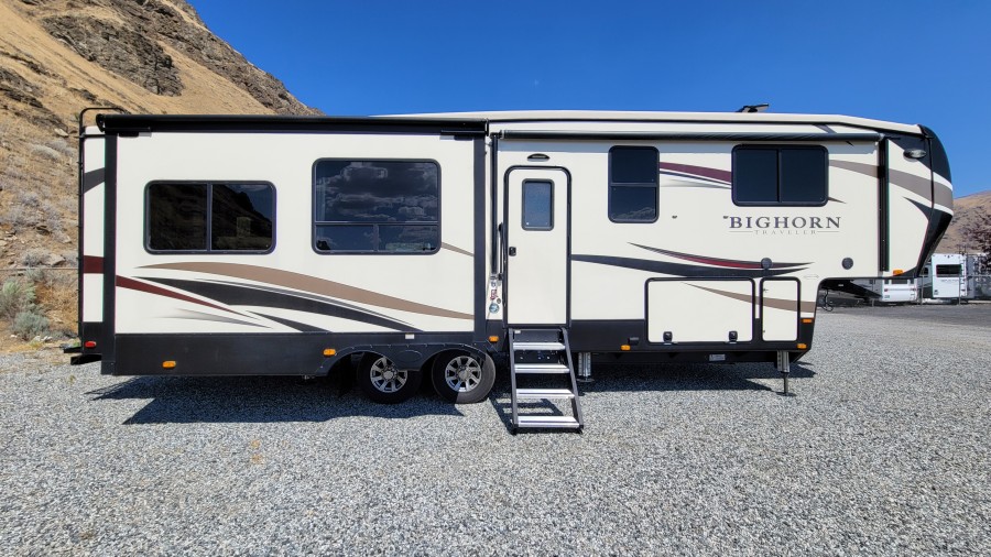 2019 Heartland Bighorn 32RS 4