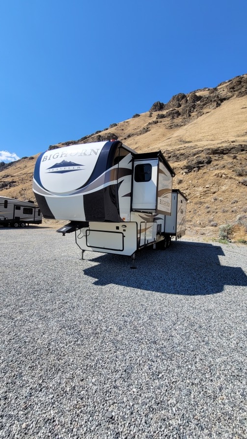 2019 Heartland Bighorn 32RS 1