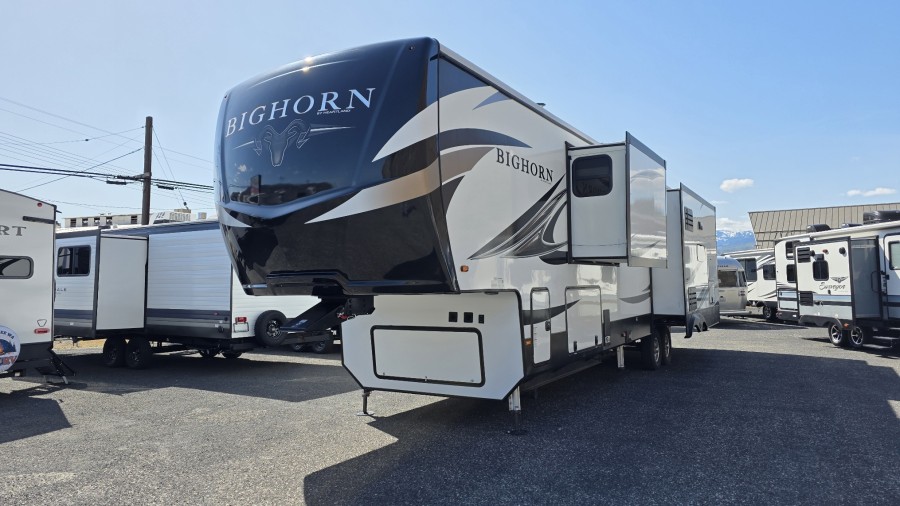 2019 Heartland Bighorn 3870FB 0