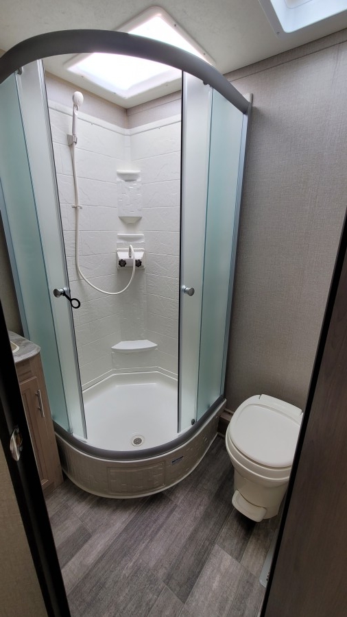 2021 Coachmen RV Catalina 243RBS 9