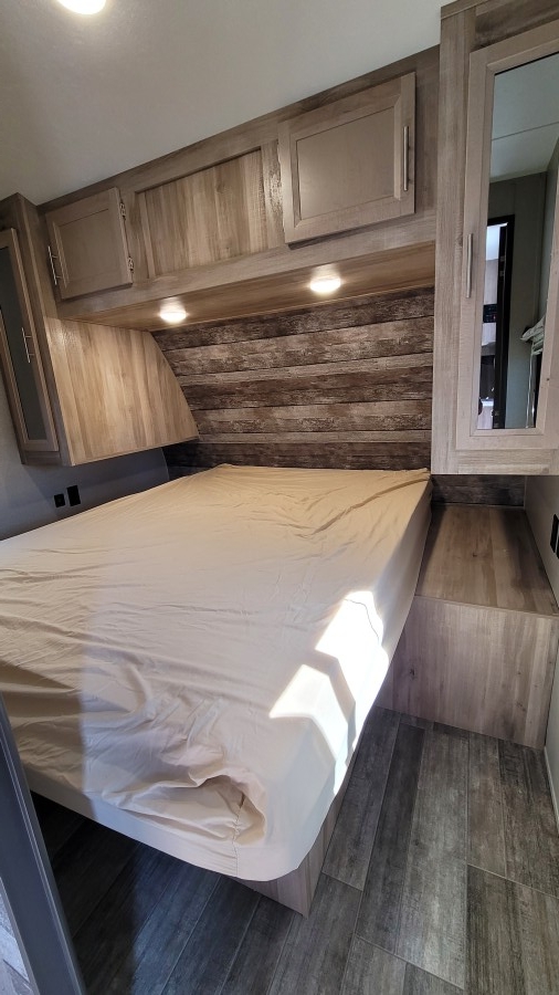 2021 Coachmen RV Catalina 243RBS 12