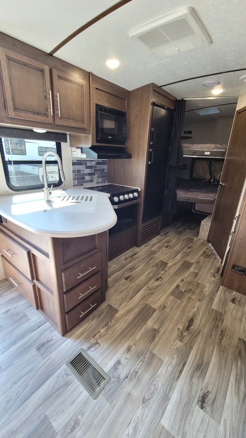 2020 Keystone RV Cougar 25BHSWE 6