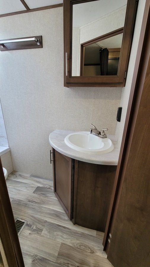 2020 Keystone RV Cougar 25BHSWE 9