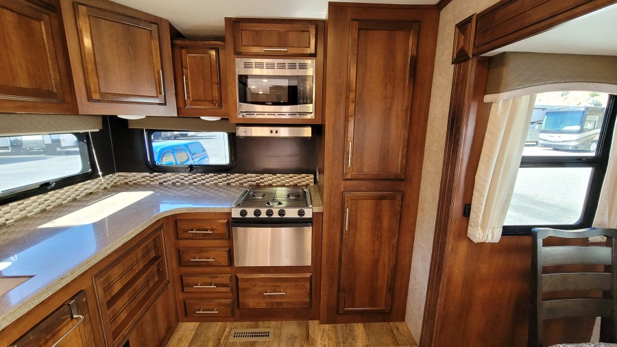 2018 Jayco Eagle HT 30.5MLOK 9