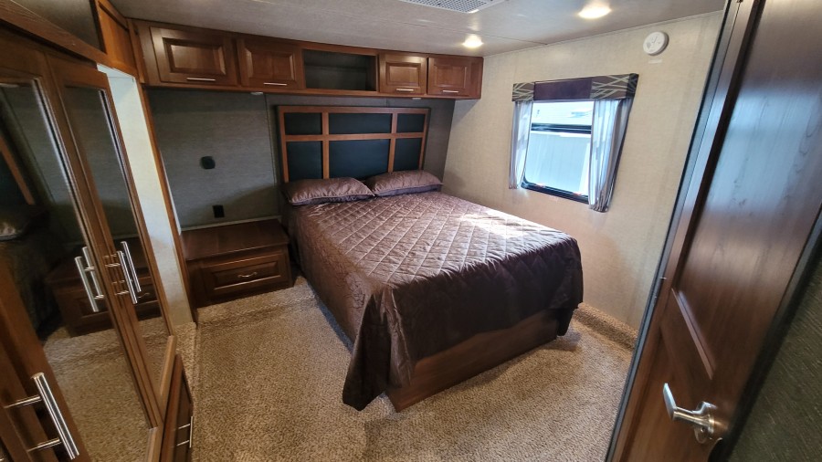 2014 Keystone RV Fuzion 310 16
