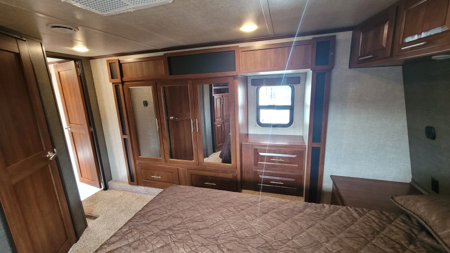 2014 Keystone RV Fuzion 310 18