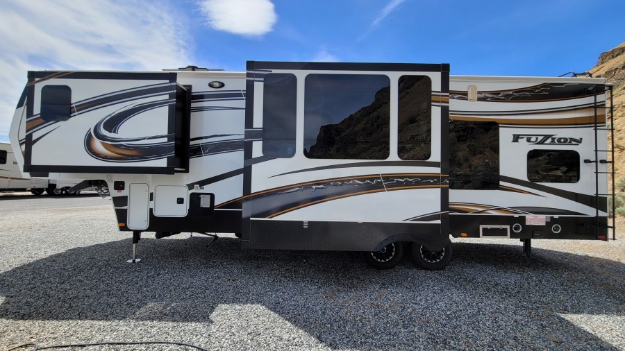 2014 Keystone RV Fuzion 310 2