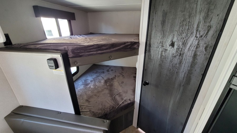 2022 Keystone RV Hideout 21BHWE 9