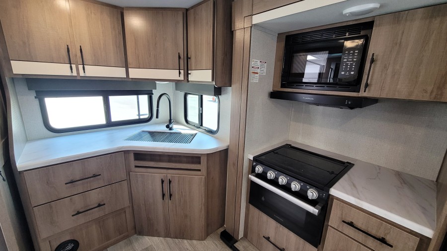 2023 Grand Design RV Imagine 22MLE 9