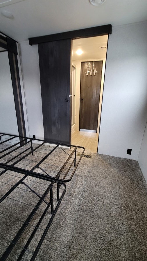 2021 Keystone RV Hideout 38FDDS 17