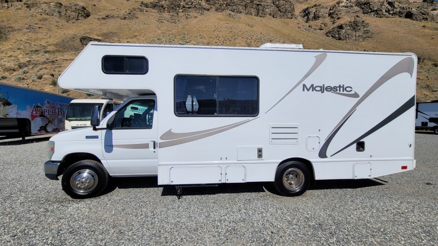 2011 Thor Majestic 23A 1