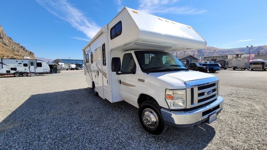 2011 Thor Majestic 23A 0