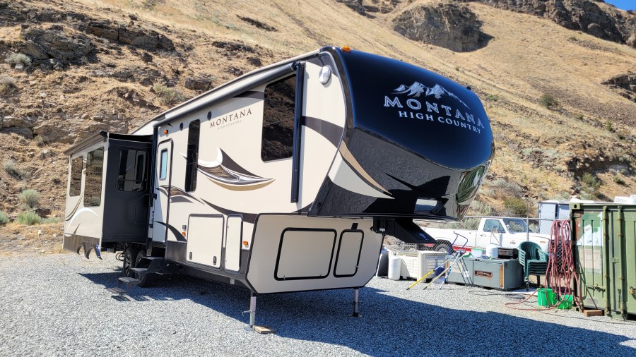 2017 Keystone RV Montana High Country 310RE 0
