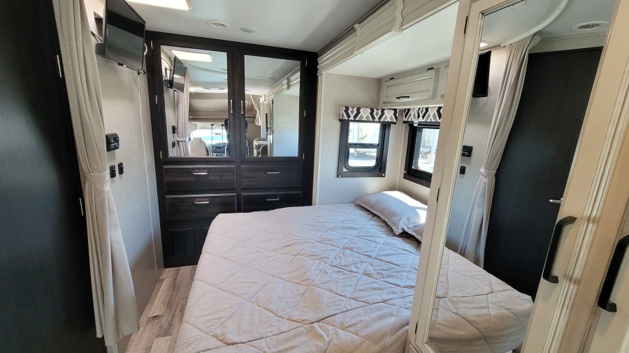 2021 Odyssey Entegra Coach 24B 9
