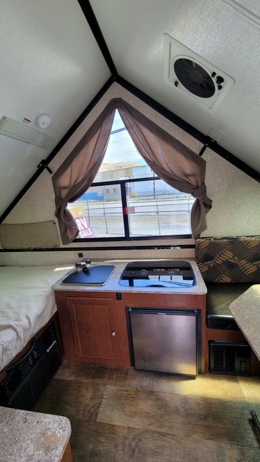 2017 Rockwood Premier A122 6