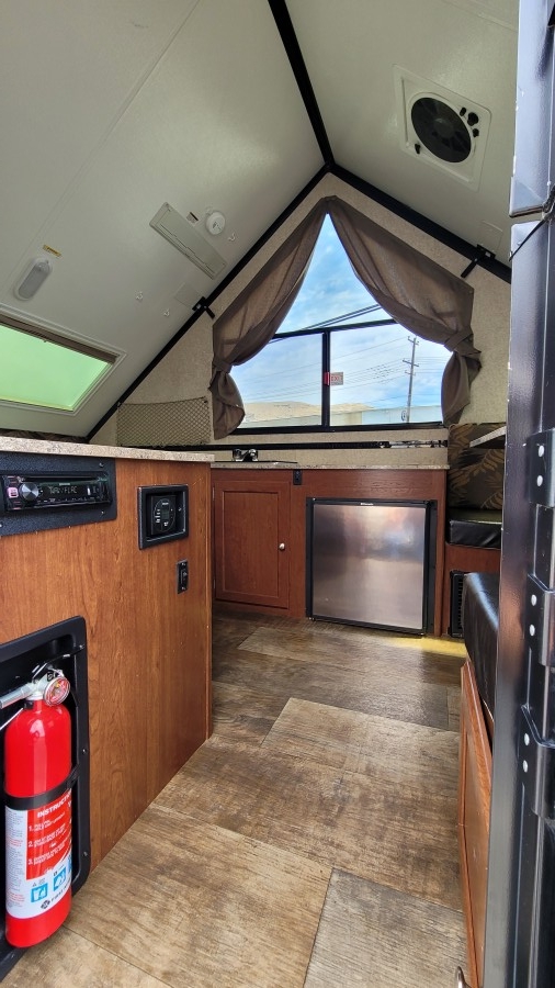 2017 Rockwood Premier A122 8