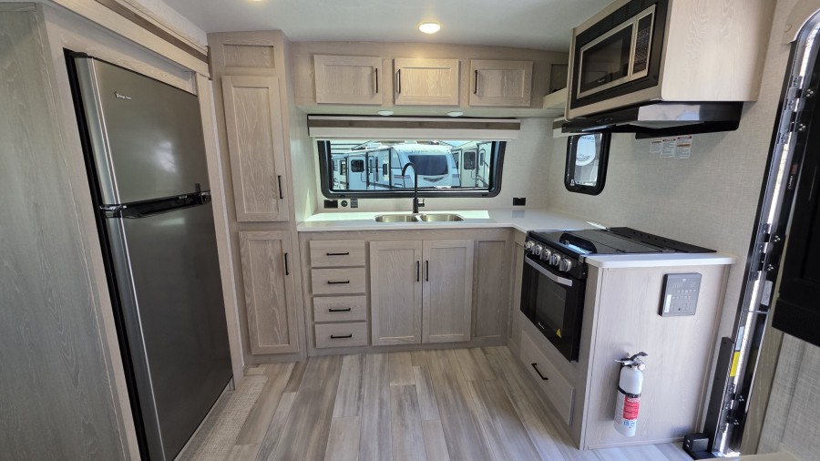 2023 Forest River RV Rockwood Mini Lite 2516S 5