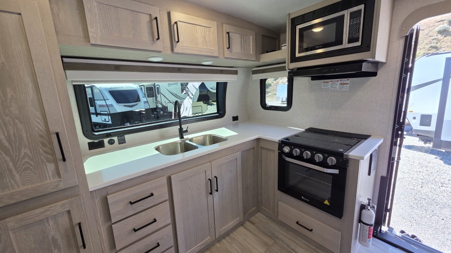 2023 Forest River RV Rockwood Mini Lite 2516S 8