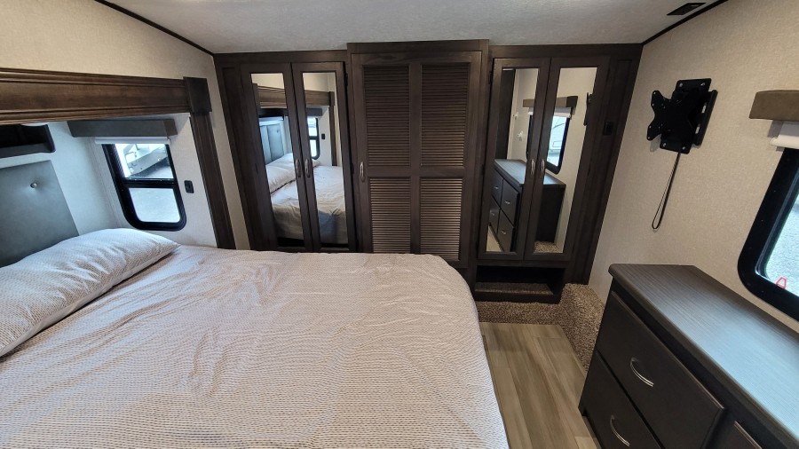 2021 Forest River RV Shasta PHOENIX 336RL 13