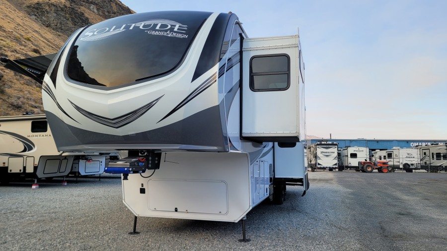2022 Grand Design RV Solitude 378MBS 0