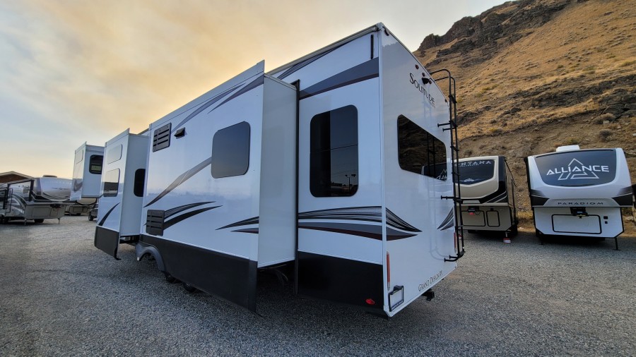 2022 Grand Design RV Solitude 378MBS 2