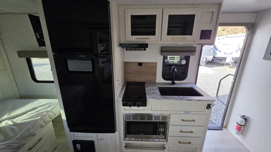 2024 Forest River RV Surveyor 19RBLE 9