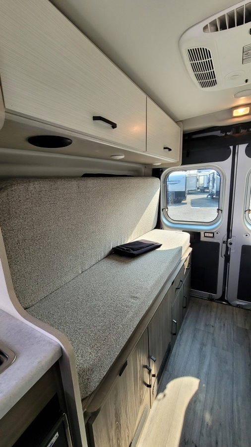 2023 Thor DAZZLE 2AB 9