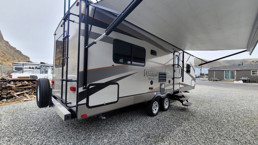 2017 Forest River RV Wildcat 255RLX 3