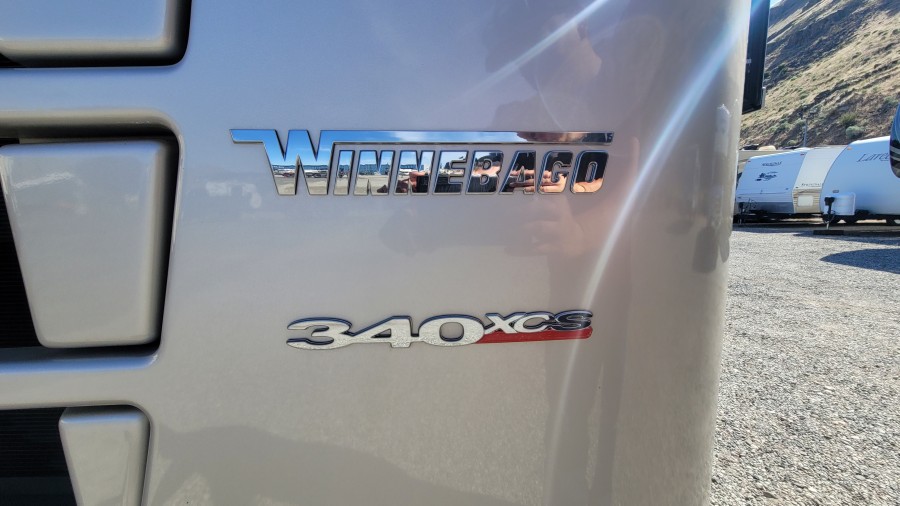 2017 Winnebago FORZA 36G 4
