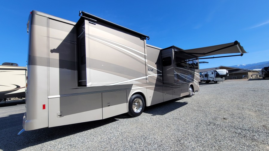 2017 Winnebago FORZA 36G 5