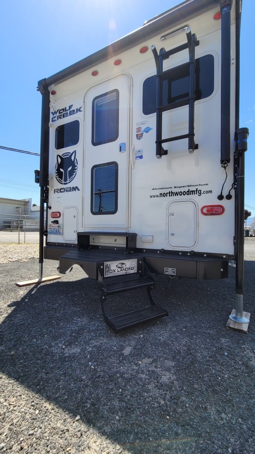 Used 2021 Wolf Creek 890 Truck Camper For Sale Wenatchee, Washington