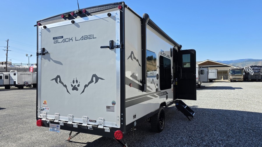 2023 Cherokee Wolf Pup 18RJB 4